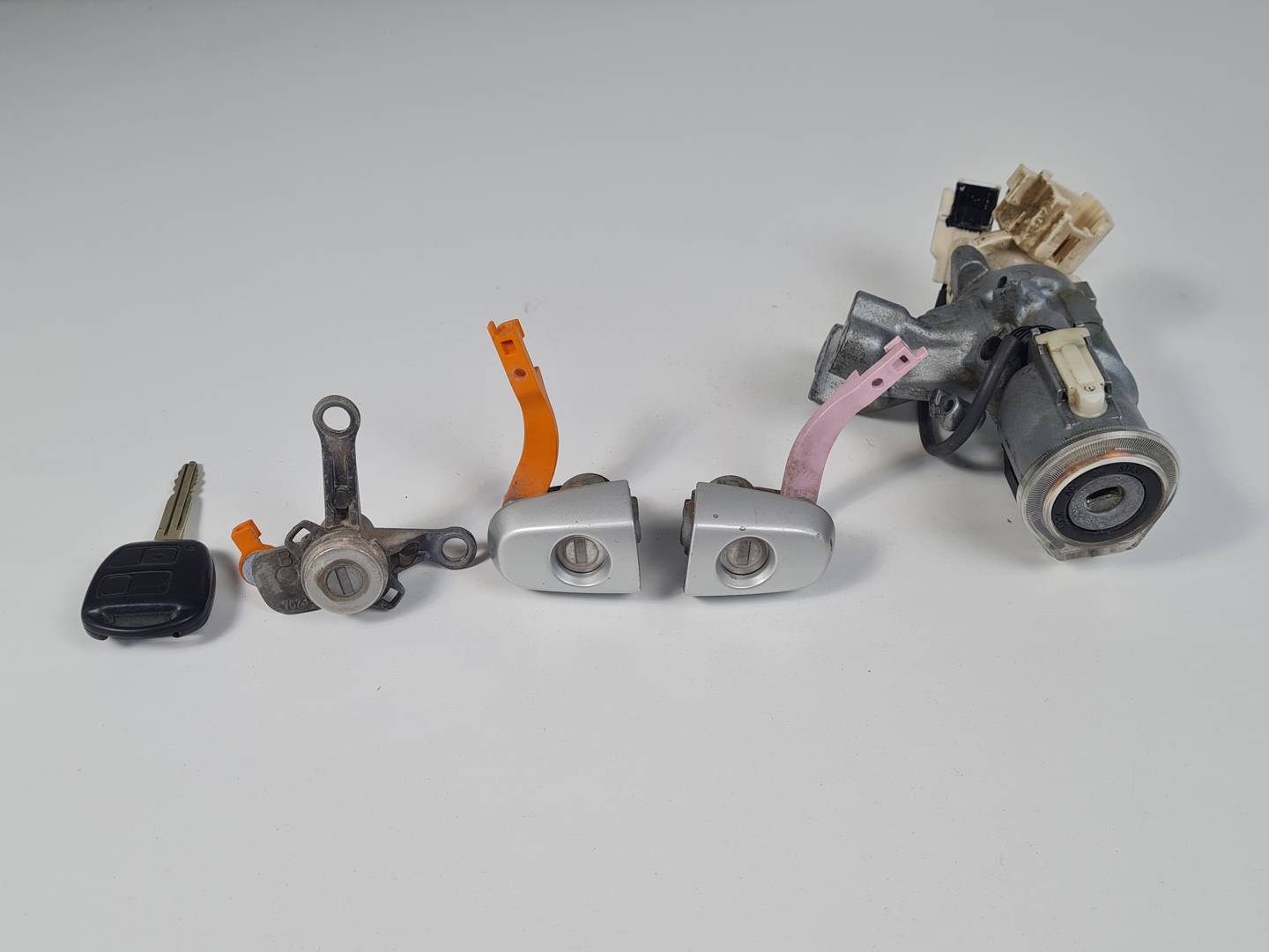 ANTIRROBO - 8978352040 - TOYOTA - RAV 4 (A2)
