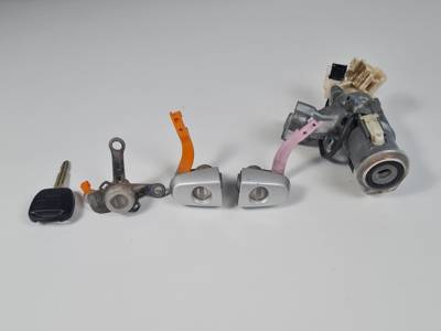 ANTIRROBO 8978352040 TOYOTA RAV 4 (A2) Autodesguaces Alicante
