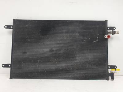 CONDENSADOR / RADIADOR AIRE ACONDICIONADO 4F0260401Q AUDI A6 BERLINA (4F2) Autodesguaces Alicante