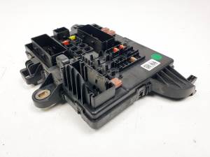 CAJA RELES / FUSIBLES 1327731703 OPEL INSIGNIA BERLINA Autodesguaces Alicante