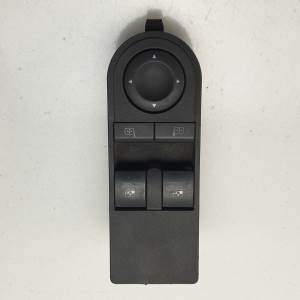 MANDO ELEVALUNAS DELANTERO IZQUIERDO 13183679 OPEL ASTRA H BERLINA Autodesguaces Alicante