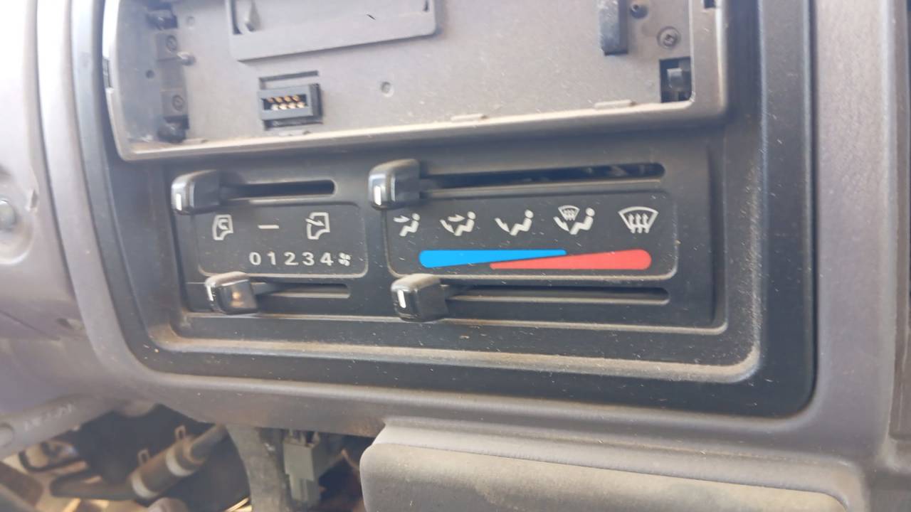 MANDO CALEFACCION / AIRE ACONDICIONADO