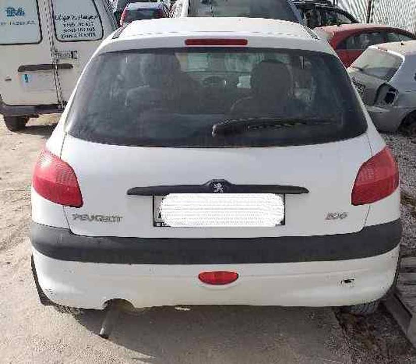 Imagen del vehículo PEUGEOT 206 BERLINA