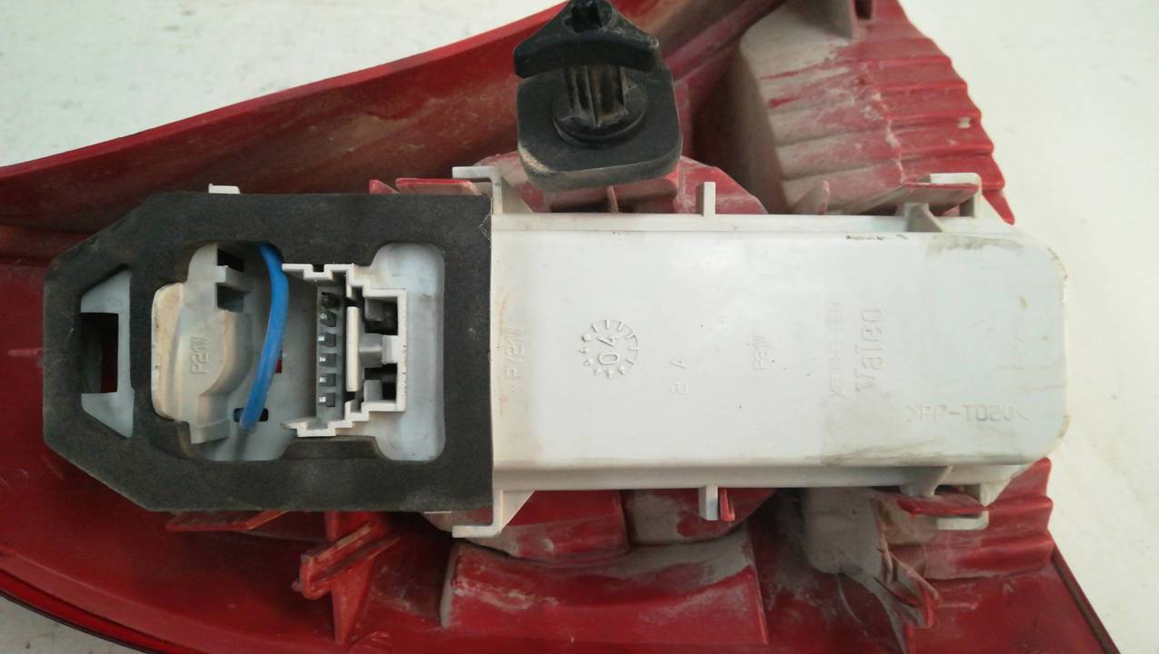 PILOTO TRASERO DERECHO