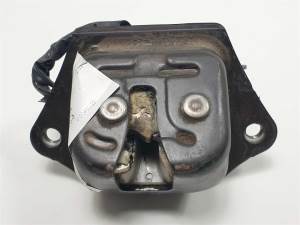 CERRADURA MALETERO / PORTON NISSAN ALMERA TINO (V10M) Autodesguaces Alicante