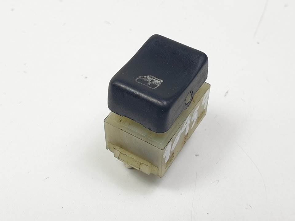 MANDO ELEVALUNAS DELANTERO IZQUIERDO - VOLVO - SERIE 440