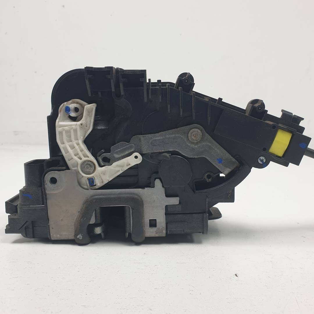 CERRADURA PUERTA TRASERA IZQUIERDA - A0997304100 - MERCEDES - MERCEDES CLASE C BERLINA (W205) (2015 - 2023)