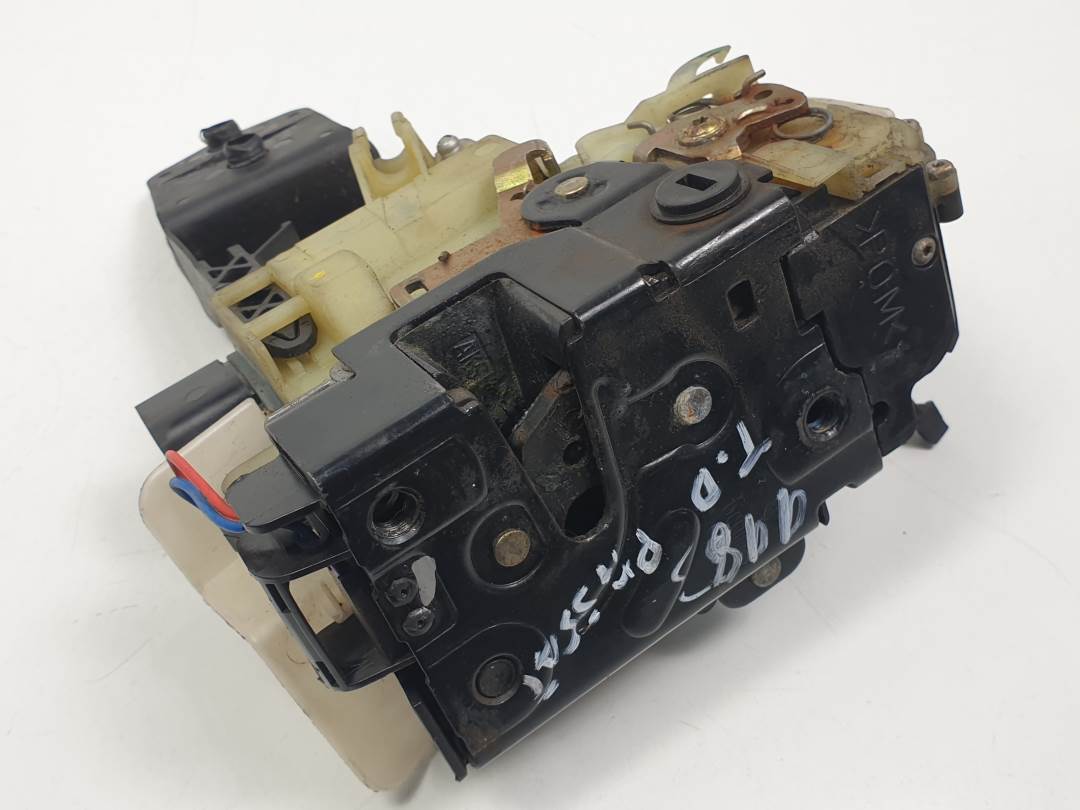 CERRADURA PUERTA TRASERA IZQUIERDA - VOLKSWAGEN - PASSAT VARIANT (3B6)