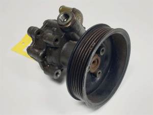 BOMBA DIRECCION 150422154B SEAT LEON (1M1) Autodesguaces Alicante