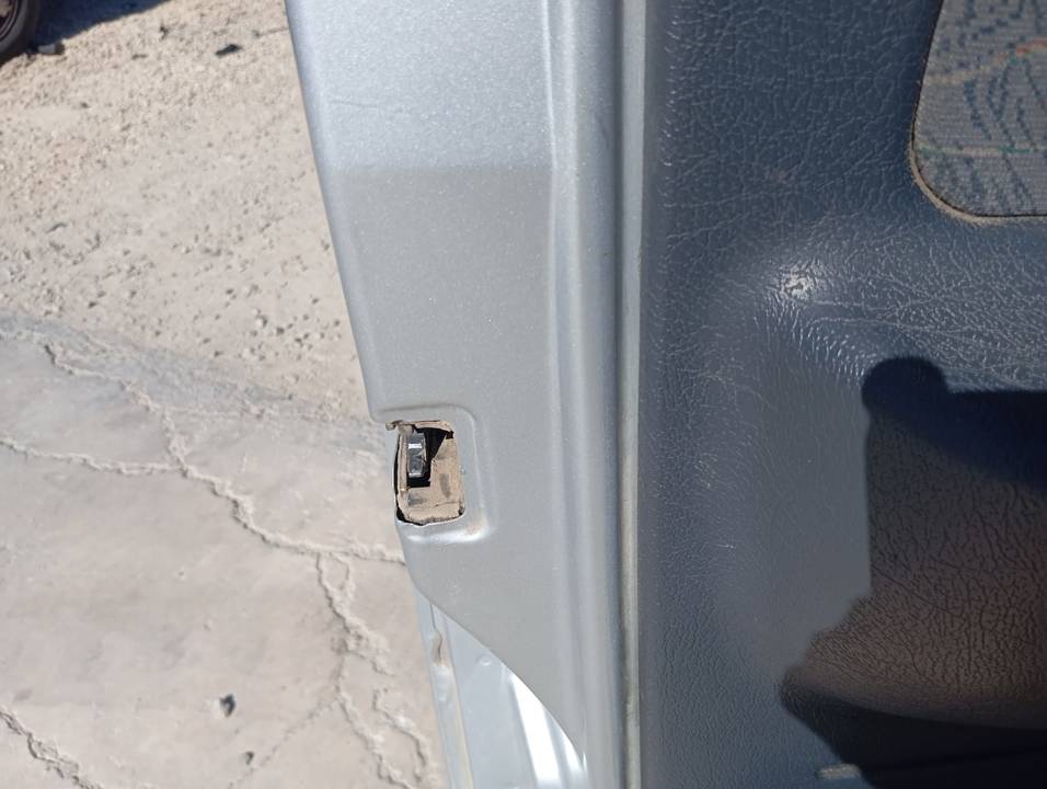CERRADURA PUERTA DELANTERA IZQUIERDA