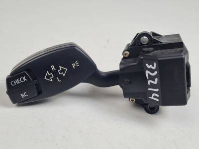 MANDO INTERMITENTES 6924103B BMW SERIE 5 BERLINA (E60) Autodesguaces Alicante