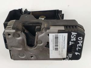 CERRADURA PUERTA DELANTERA DERECHA 24444016 OPEL ASTRA G CARAVAN Autodesguaces Alicante