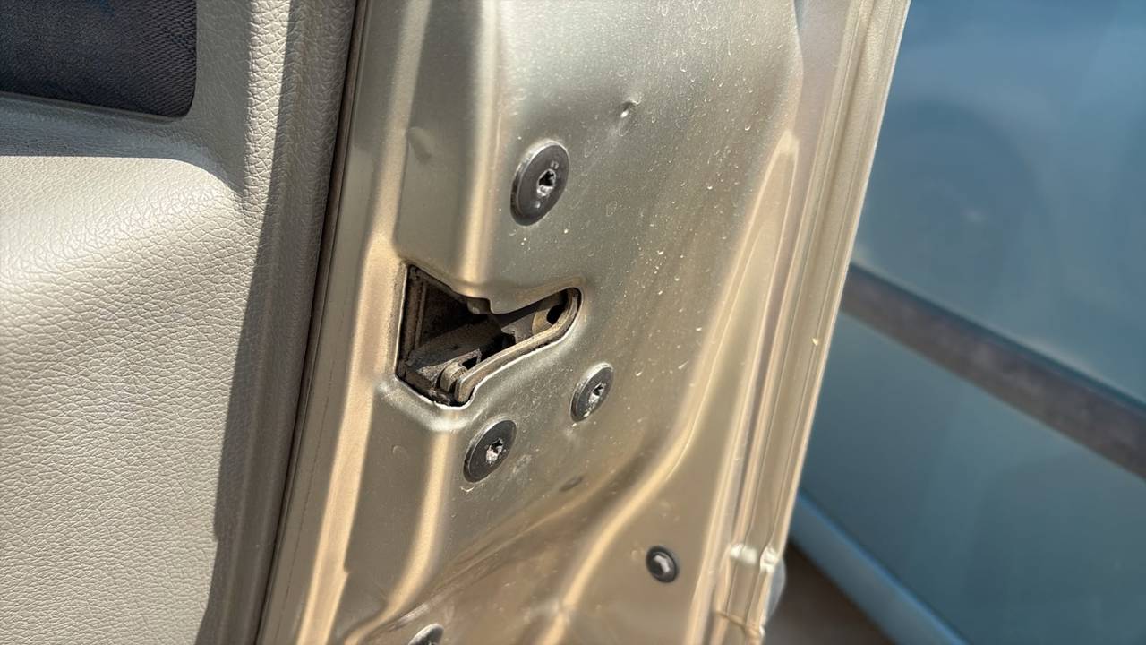 CERRADURA PUERTA DELANTERA DERECHA