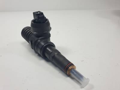 INYECTOR 038130073BN VOLKSWAGEN POLO (9N3) Autodesguaces Alicante