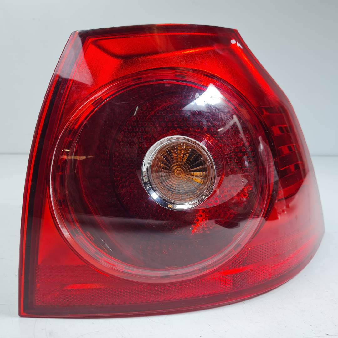 PILOTO TRASERO DERECHO - 084411963R - VOLKSWAGEN - GOLF V BERLINA (1K1)