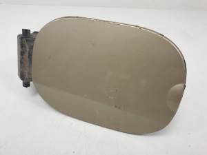 TAPA EXTERIOR COMBUSTIBLE 8200389403 RENAULT MODUS Autodesguaces Alicante