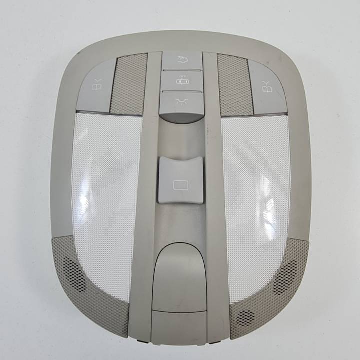 LUZ INTERIOR A1648700758 MERCEDES CLASE R (W251) Autodesguaces Alicante