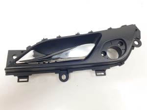 MANETA INTERIOR DELANTERA IZQUIERDA 2511172800 HYUNDAI I40 Autodesguaces Alicante