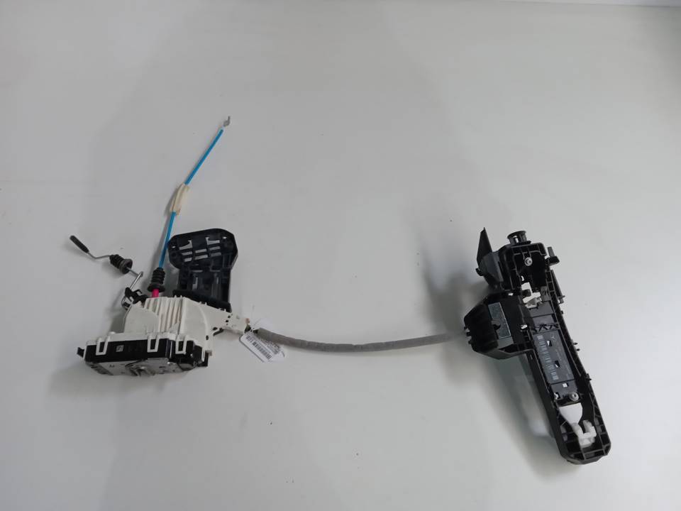 CERRADURA PUERTA TRASERA DERECHA