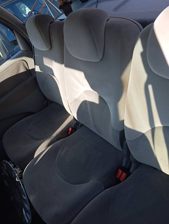 ASIENTO TRASERO MEDIO