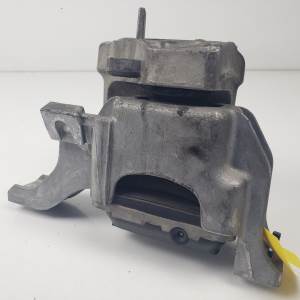SOPORTE MOTOR DERECHO 677980501 MINI COUNTRYMAN (R60) Autodesguaces Alicante