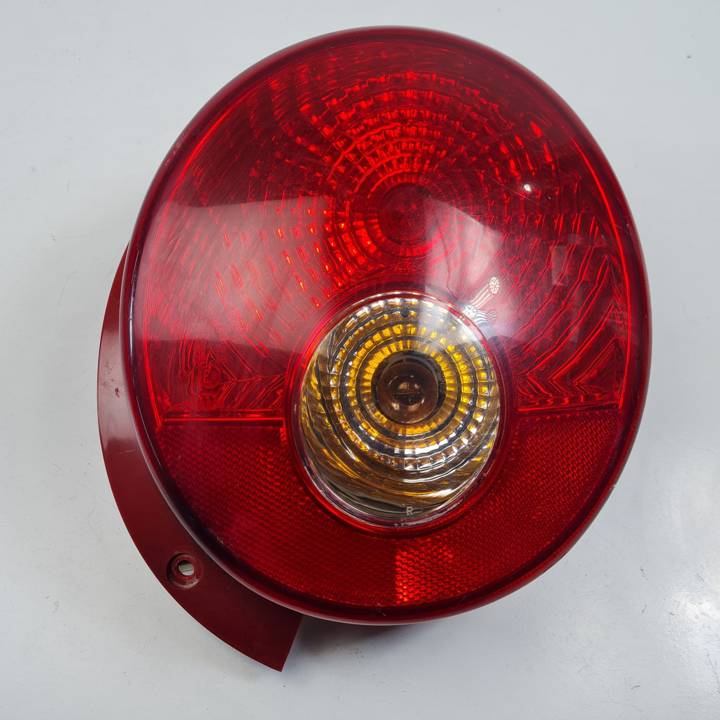 PILOTO TRASERO DERECHO 082221918RR CHEVROLET MATIZ (M200) Autodesguaces Alicante