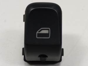MANDO ELEVALUNAS TRASERO DERECHO 8K0959855A AUDI A4 BER. (B8) Autodesguaces Alicante