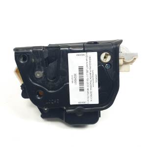 CERRADURA PUERTA TRASERA DERECHA AUDI A4 AVANT (8E) Autodesguaces Alicante
