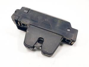 CERRADURA MALETERO / PORTON 9646091580 CITROEN C3 Autodesguaces Alicante