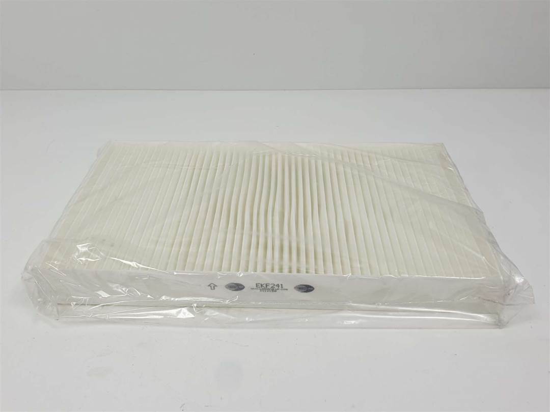 FILTRO AIRE - EKF241 - AUDI - A6 AVANT (4B5)
