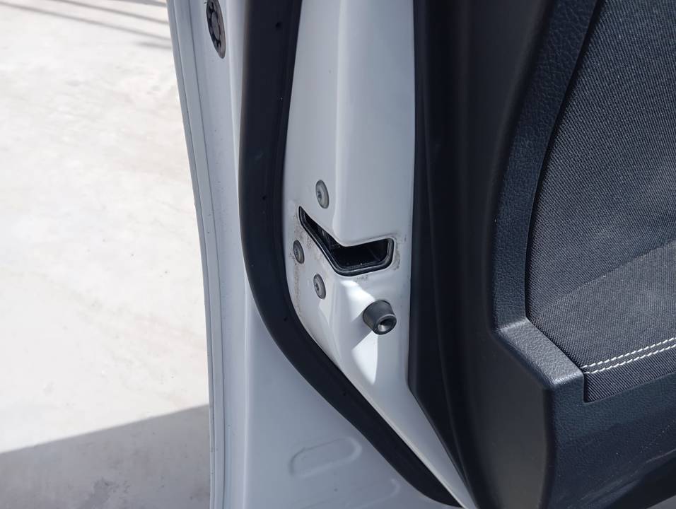 CERRADURA PUERTA DELANTERA IZQUIERDA