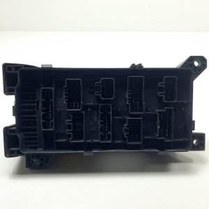 CAJA RELES / FUSIBLES 0K53H66760 KIA CARNIVAL II Autodesguaces Alicante