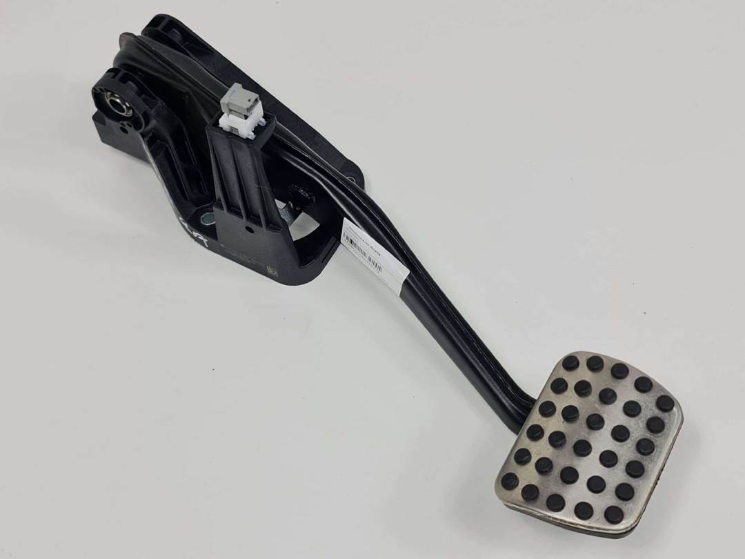 PEDAL FRENO - A2462900500 - MERCEDES - CLASE GLA (W156)