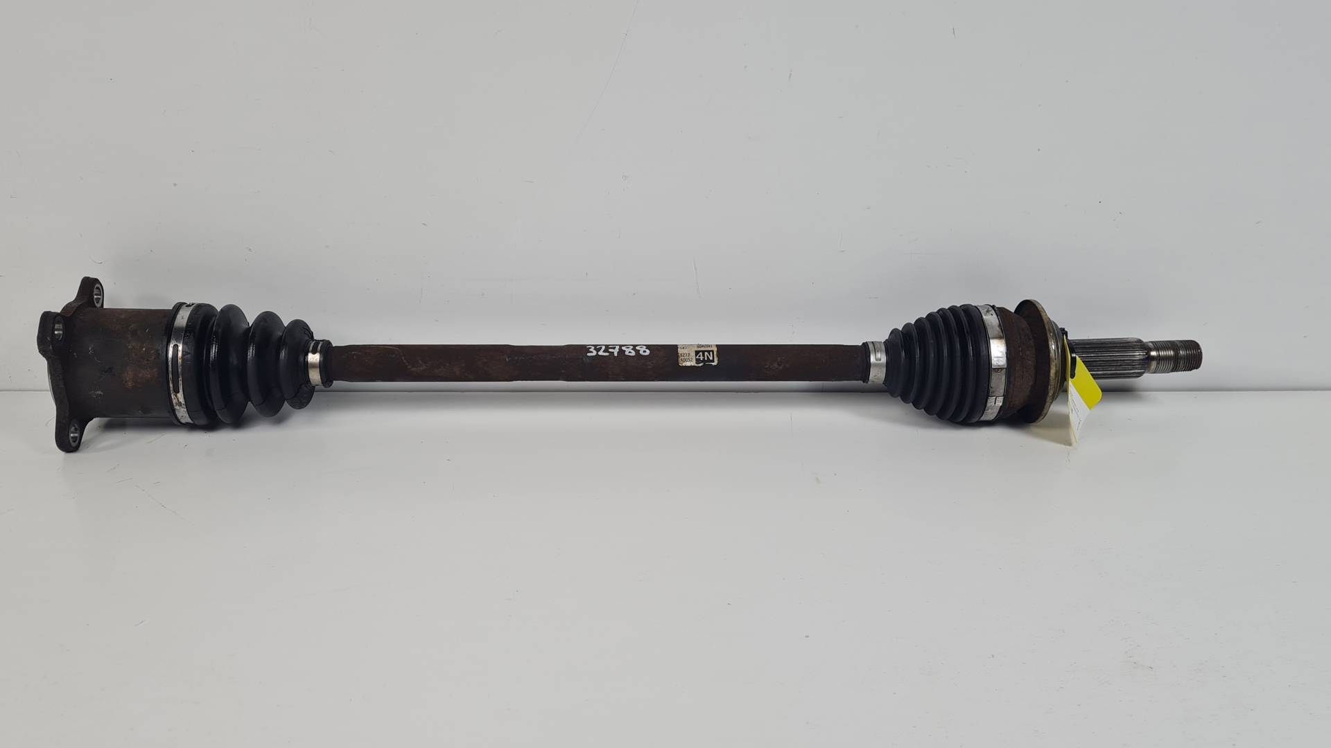 TRANSMISION TRASERA DERECHA - 4234048140 - LEXUS - RX Series (AL20)