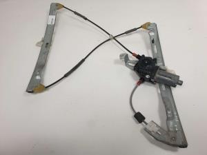 ELEVALUNAS DELANTERO IZQUIERDO 0130821763 PEUGEOT 206 BERLINA Autodesguaces Alicante