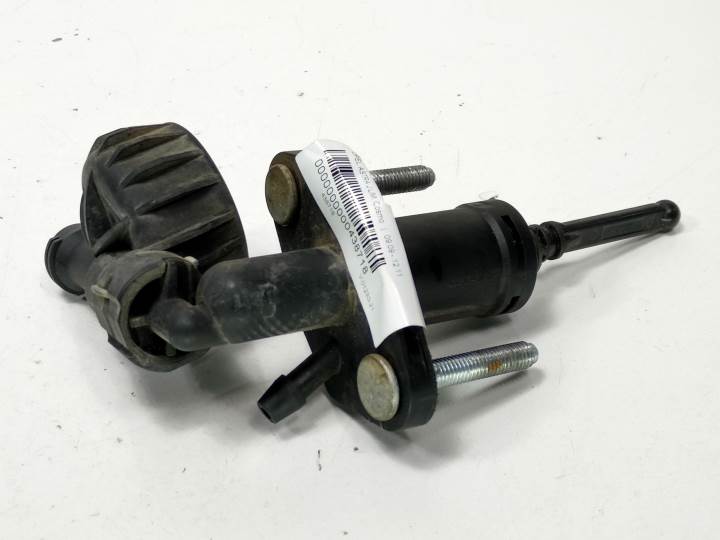 BOMBA EMBRAGUE 55561916 OPEL ASTRA J LIM. Autodesguaces Alicante