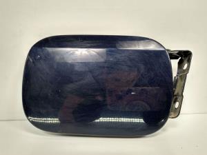 TAPA EXTERIOR COMBUSTIBLE A0005843117 MERCEDES CLASE E (W211) BERLINA Autodesguaces Alicante