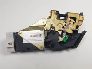 CERRADURA PUERTA TRASERA IZQUIERDA MITSUBISHI SPACE STAR (DG0) Autodesguaces Alicante
