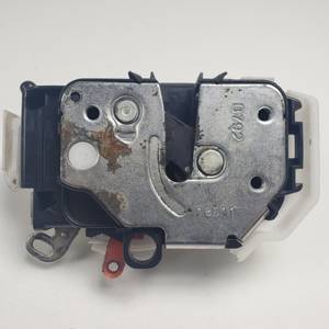 CERRADURA PUERTA DELANTERA DERECHA 1365224080 CITROEN NEMO (VP) Autodesguaces Alicante