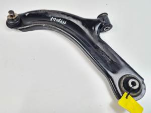 BRAZO SUSPENSION INFERIOR DELANTERO IZQUIERDO RENAULT CLIO III Autodesguaces Alicante