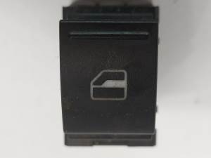 MANDO ELEVALUNAS TRASERO DERECHO 7L6959855B VOLKSWAGEN JETTA (1K2) Autodesguaces Alicante