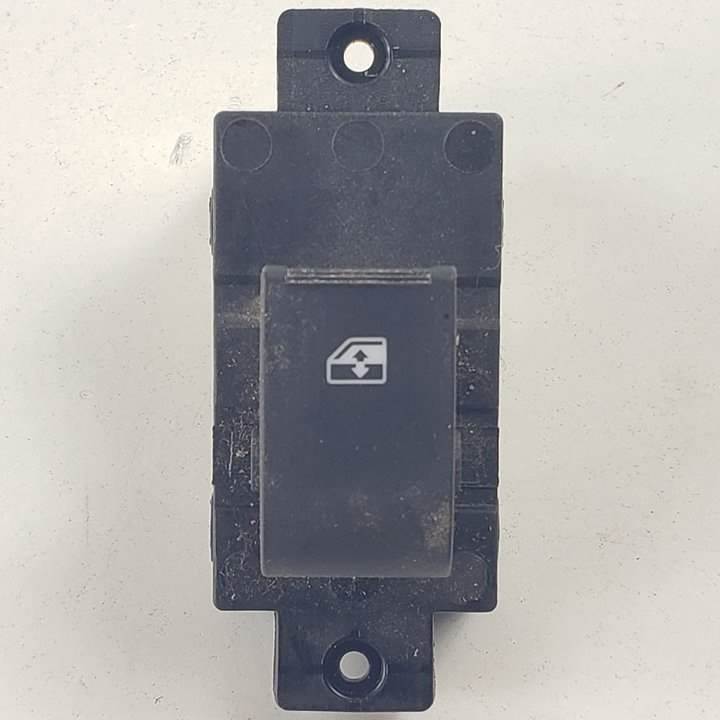 MANDO ELEVALUNAS TRASERO DERECHO 202005438 CHEVROLET CAPTIVA Autodesguaces Alicante