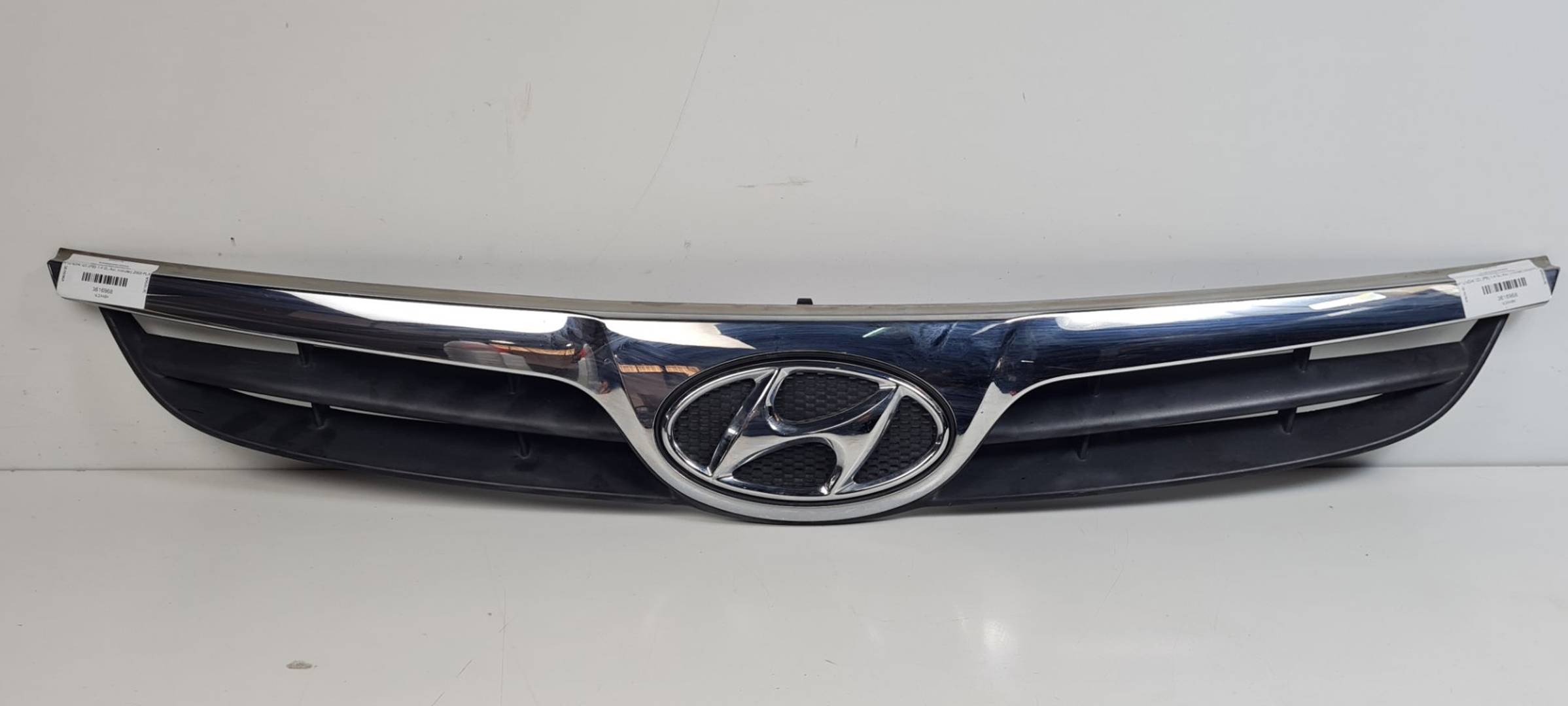 REJILLA DELANTERA - 863511J000 - HYUNDAI - I20 (PB)