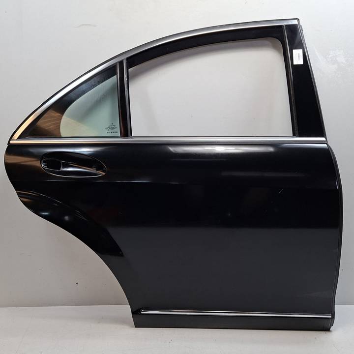 PUERTA TRASERA DERECHA MERCEDES CLASE S (W221) BERLINA Autodesguaces Alicante