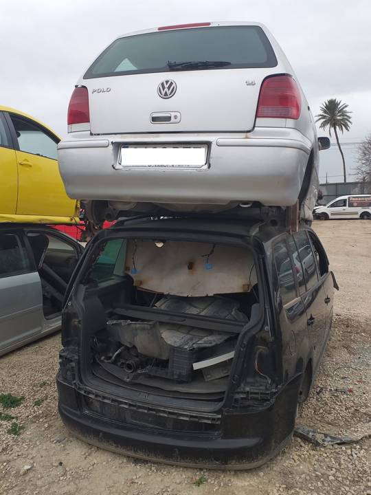 Imagen del vehículo VOLKSWAGEN POLO BERLINA (6N2)