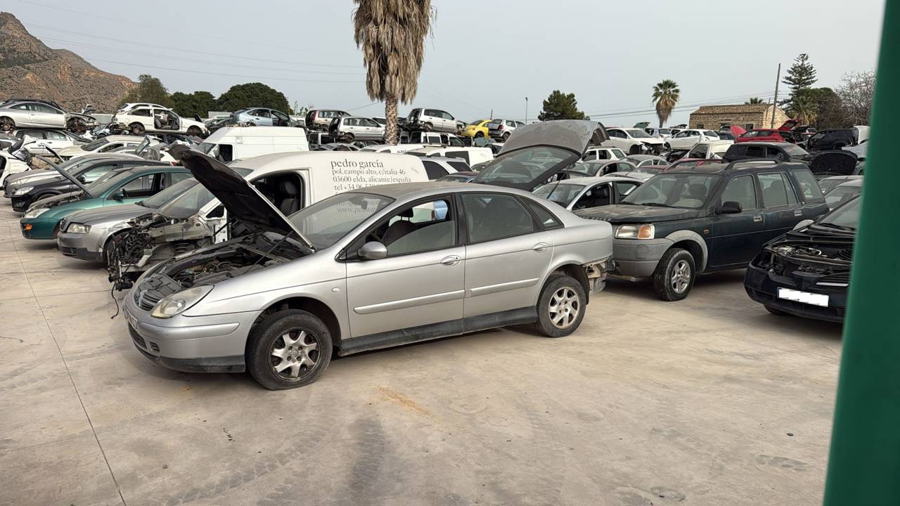 Imagen del vehículo CITROEN C5 BERLINA