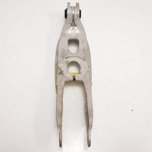 BRAZO SUSPENSION INFERIOR TRASERO DERECHO 8W0505311H AUDI A5 CABRIOLET (F57) Autodesguaces Alicante