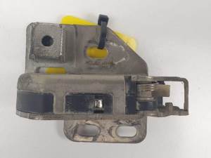 CERRADURA PUERTA TRASERA IZQUIERDA A9067400035 MERCEDES SPRINTERII CAJA CERRADA (DESDE 01.06) Autodesguaces Al
