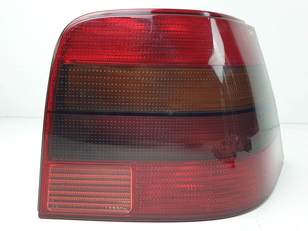 PILOTO TRASERO DERECHO - 084411981R - VOLKSWAGEN - GOLF IV BERLINA (1J1)