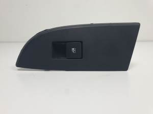 MANDO ELEVALUNAS TRASERO IZQUIERDO 20933566 OPEL AMPERA Autodesguaces Alicante